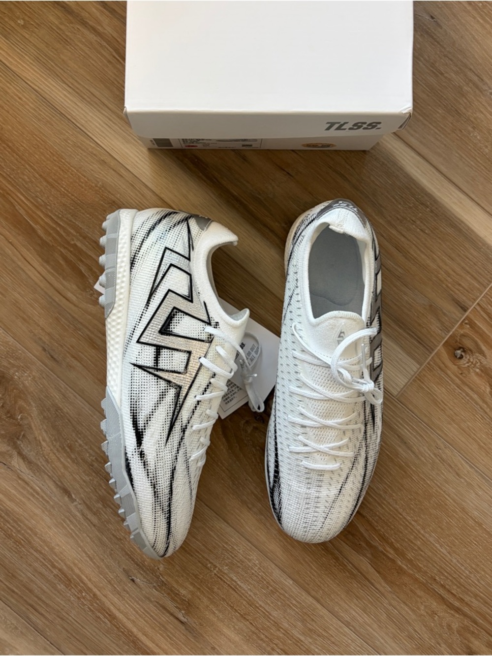 TLSS Sweeper TF Turf soccer cleats